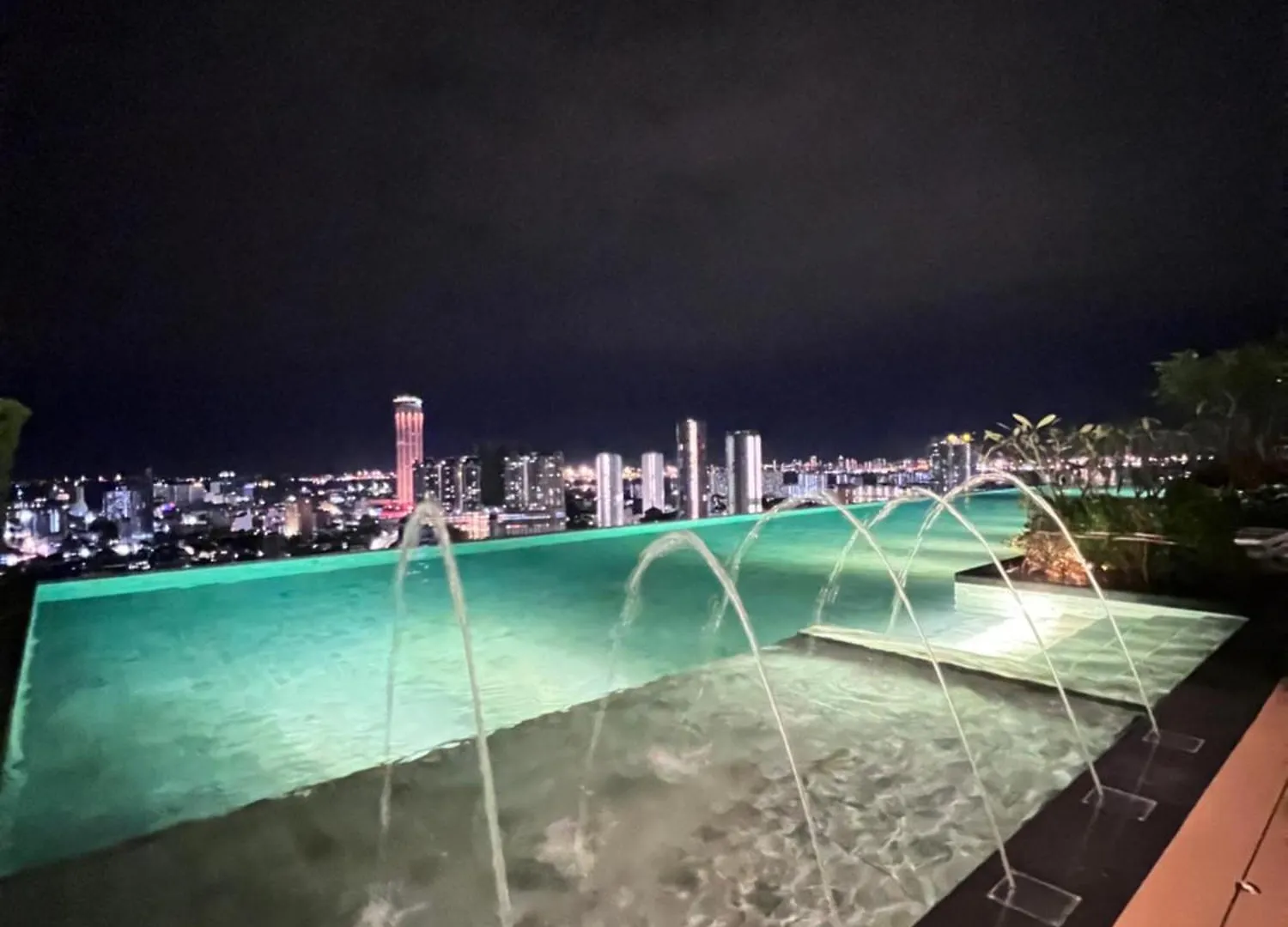 Georgetown#Amazing Skypool#Modern & Elegant Suite# Apartment George Town